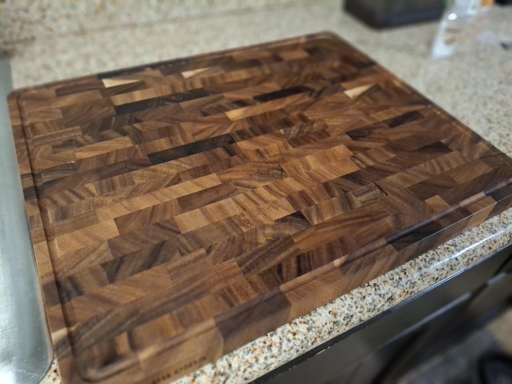 Walnut Wood Cutting Board for Kitchen, End Grain Chopping Boards customer photo 1