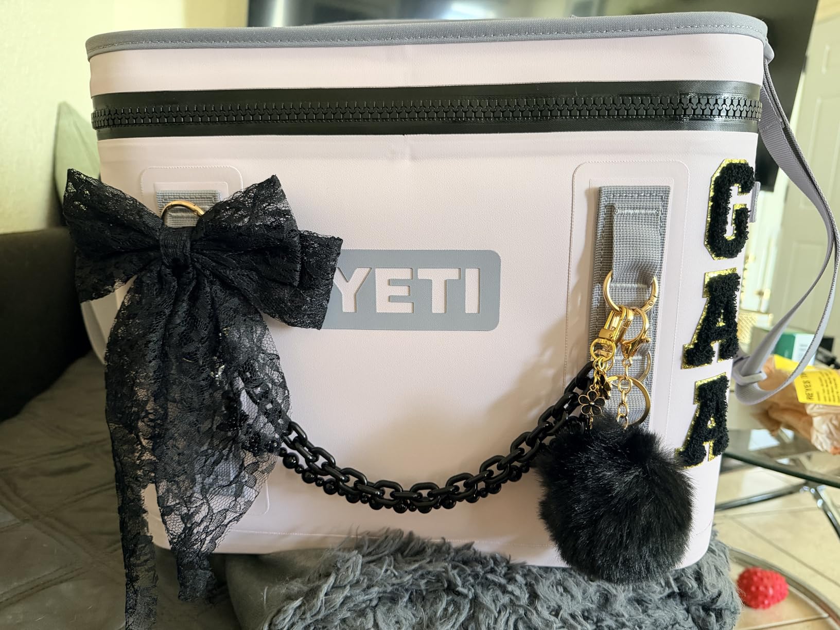 YETI Hopper Flip 18 Portable Soft Cooler customer photo 1