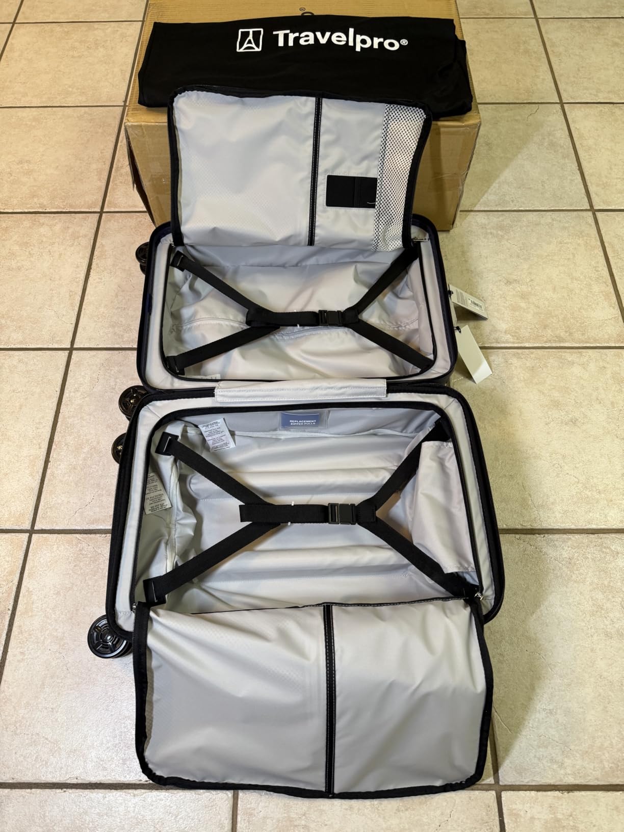 Travelpro Platinum Elite Hardside Carry-On Luggage Spinner, Black, 21-Inch customer photo 2
