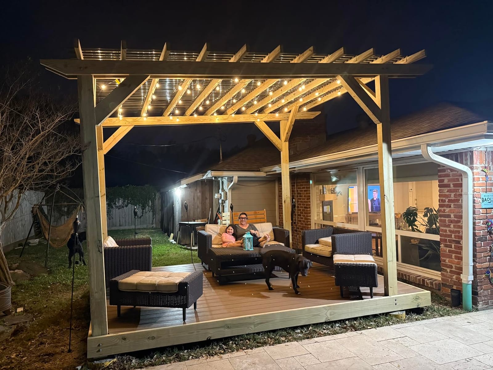 GLUROO Outdoor String Lights 100FT, Smart APP & Remote Control Dimmable Patio Lights with Timer, Plug in LED String Lights 2700K Warm White for Outside Backyard, Yard, Gazebo, Deck, Porch customer photo 1