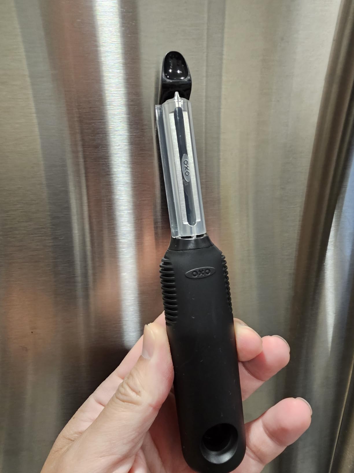 OXO Good Grips Swivel Vegetable Peeler with Soft Comfortable Handle - Black customer photo 1