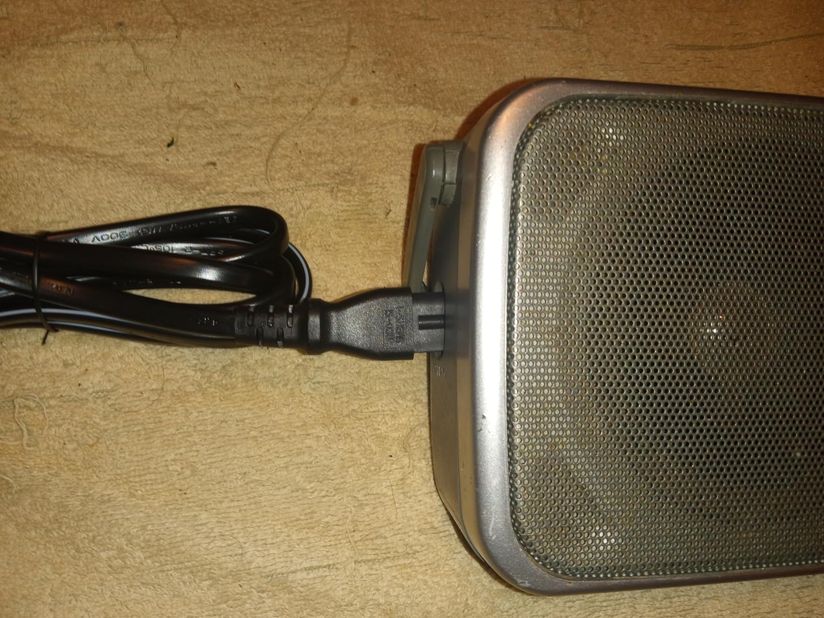 Panasonic Portable AM/FM Radio, Battery Operated Analog Radio, AC Powered, Silver (RF-2400D) customer photo 2