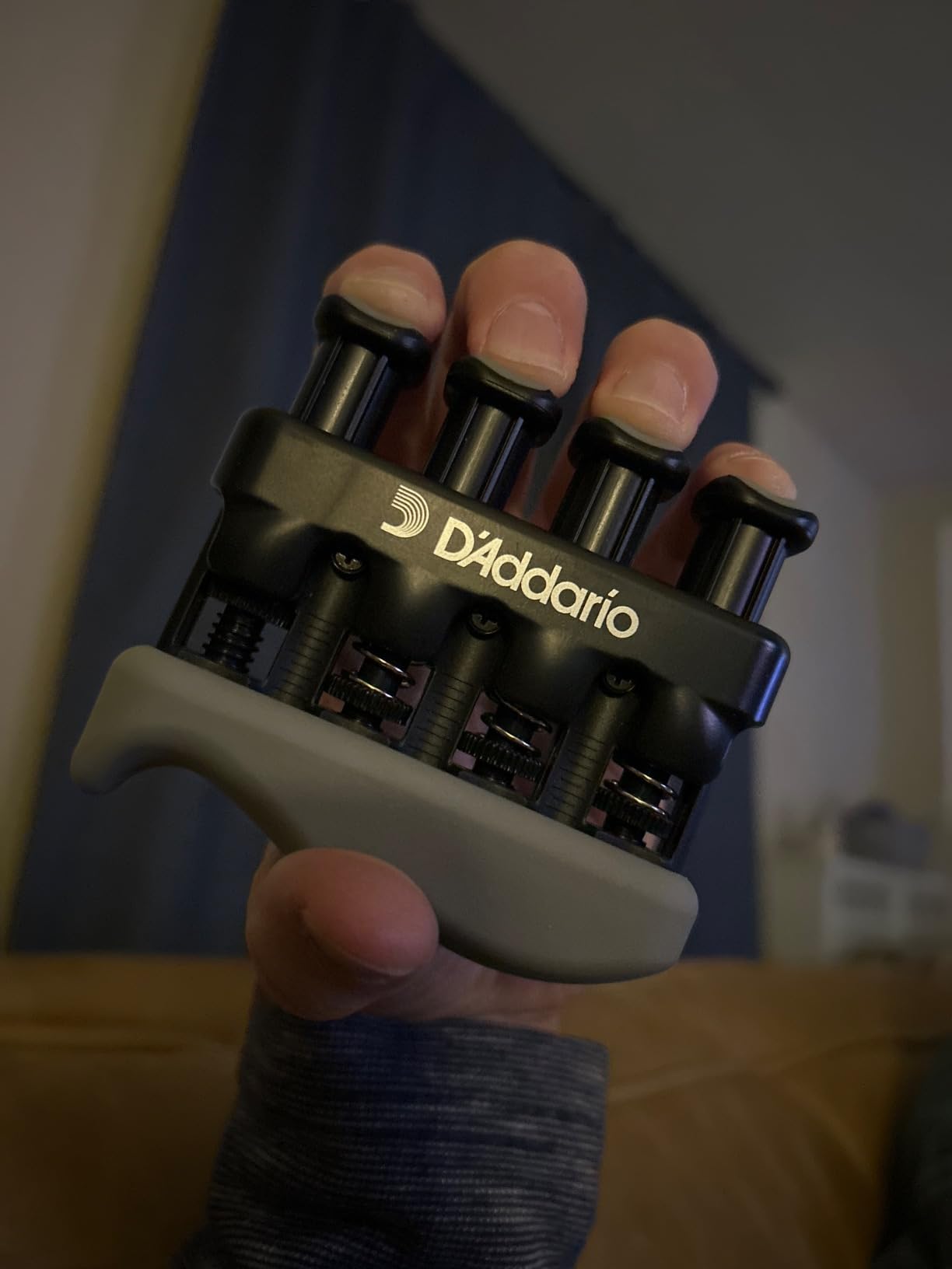 D’Addario Varigrip Hand Exerciser–Improve Dexterity and Strength in Fingers customer photo 2