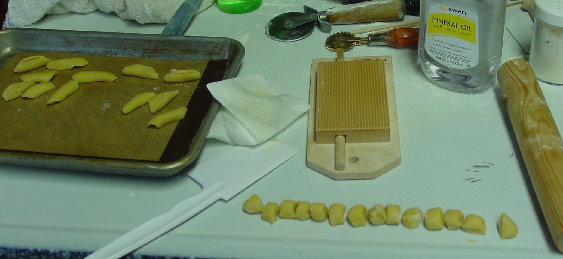 Eppicotispai Garganelli and Gnocchi Stripper with Paddle, Natural Beechwood, Brown customer photo 2