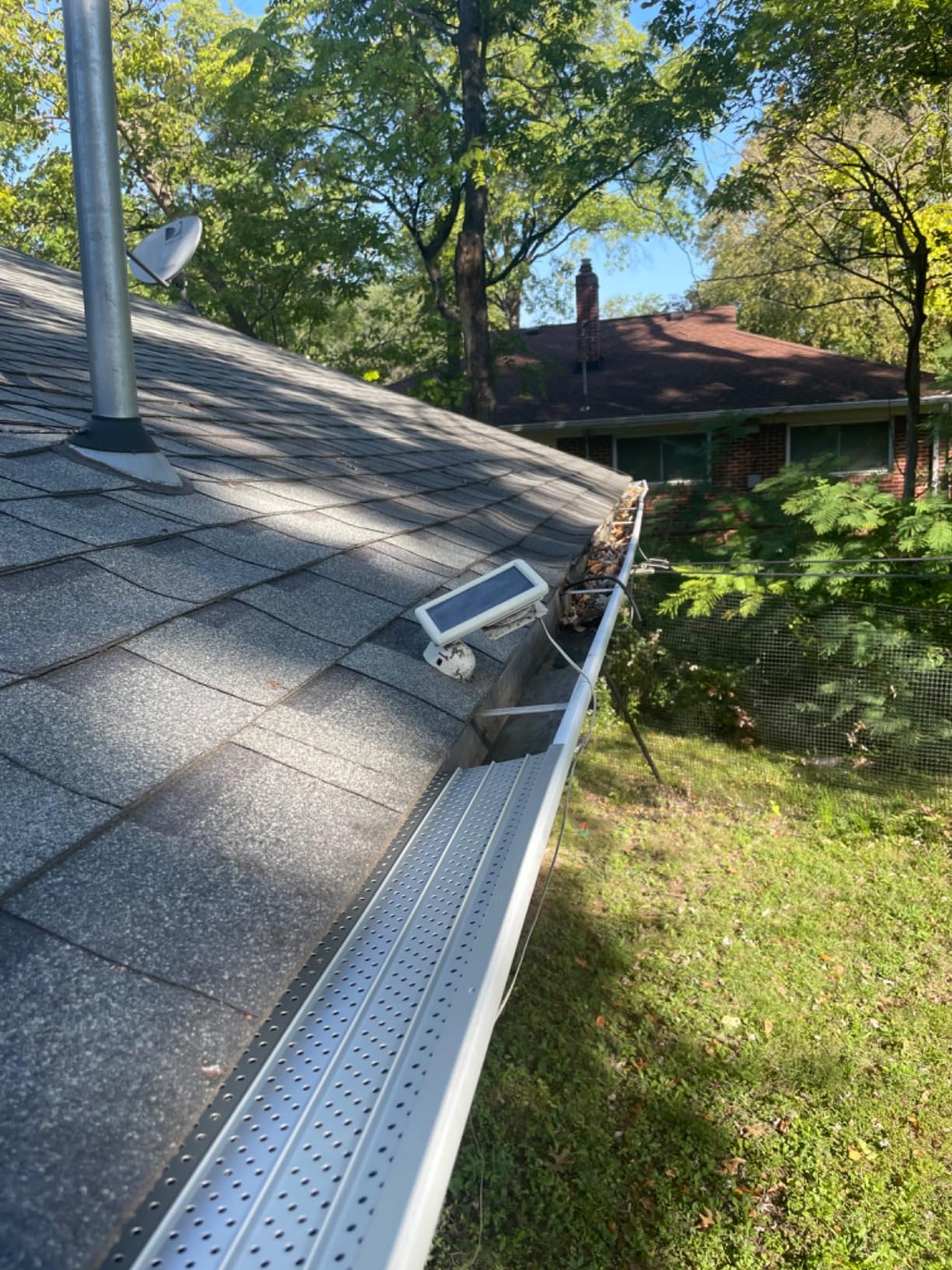 FlowGuard Gutter Guard, USA Made Professional DIY 5 Inch 50-Year Gutter Cover Leaf Protection System - Matte - Aluminum - 102 Feet - by FlexxPoint customer photo 2