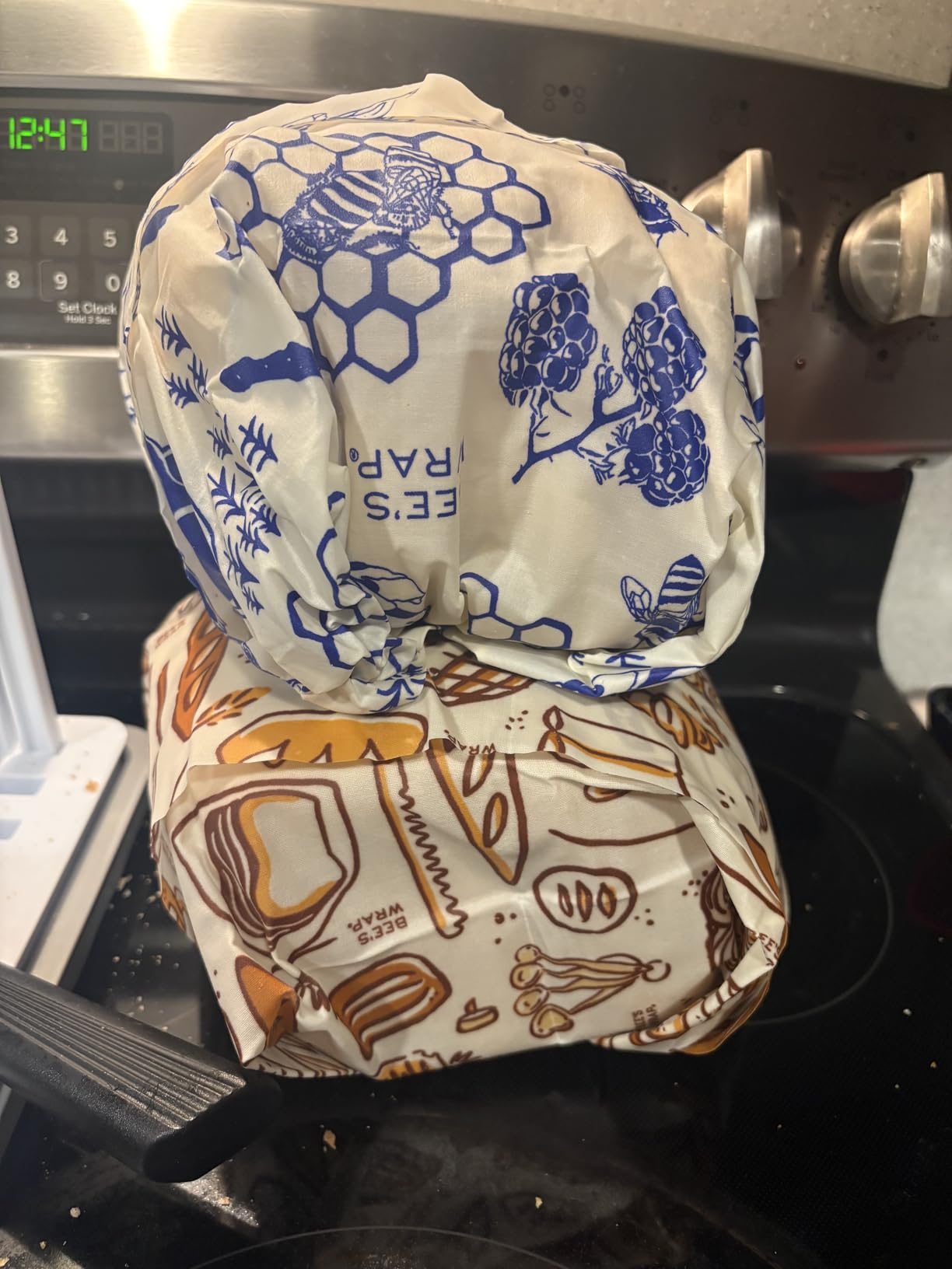 Bee's Wrap Beeswax Bread Wrap - Honeycomb customer photo 1