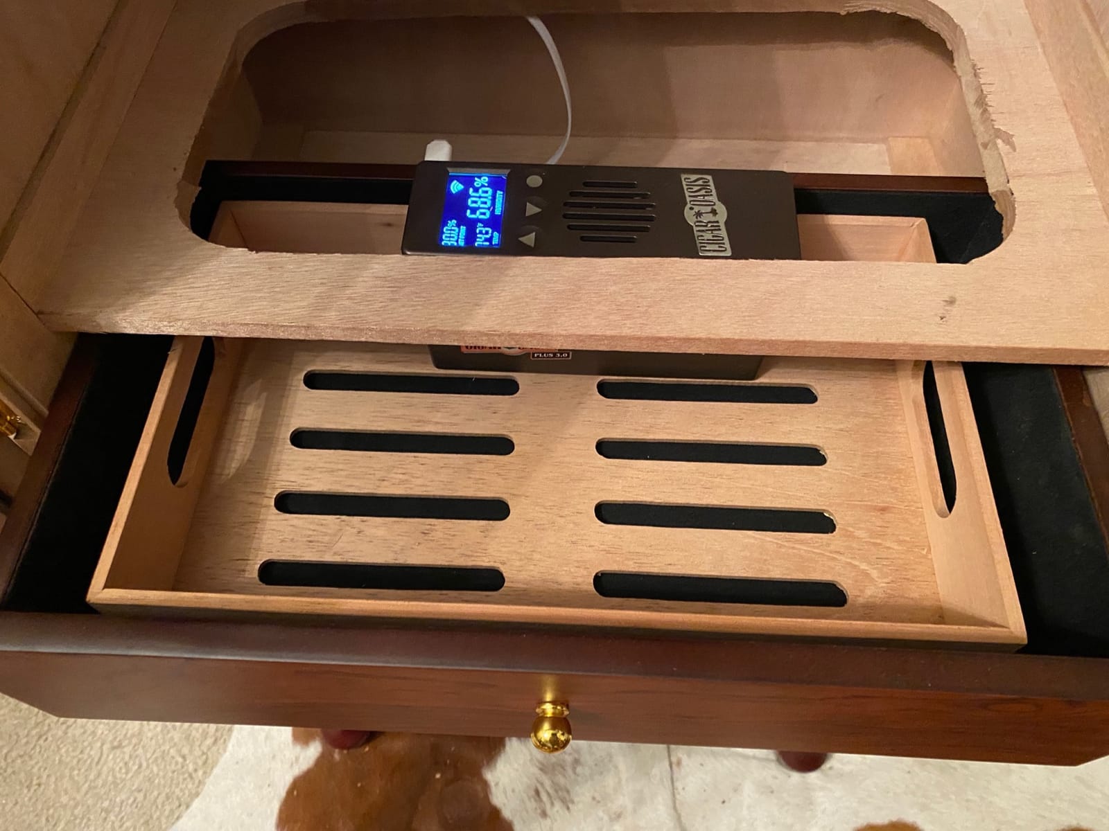 Prestige Import Group Belmont Freestanding Cigar Humidor Cabinet on Legs w/Glass Door - Bronze Mahogany Finish - 600 Capacity customer photo 2