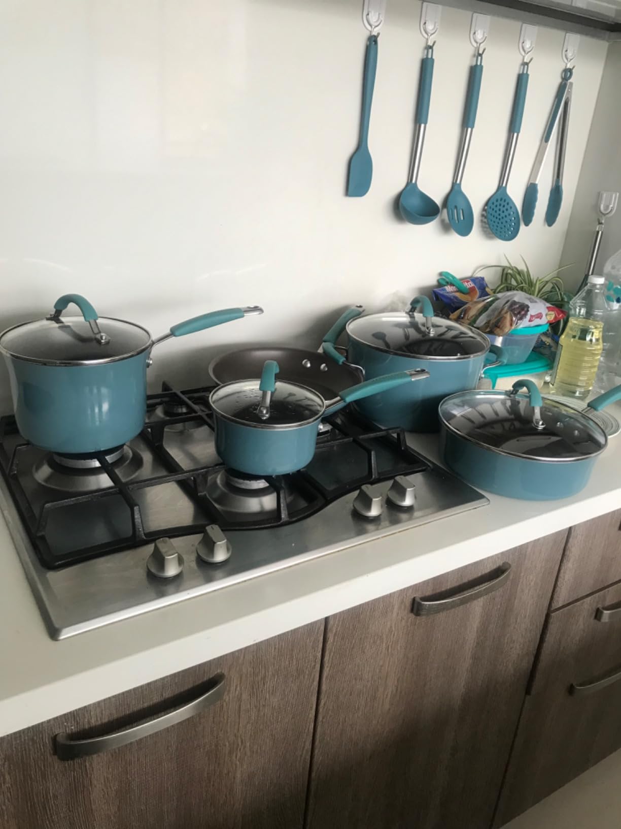 Rachael Ray Cucina Nonstick Cookware Purple Pots and Pans Set, 12-Piece customer photo 1