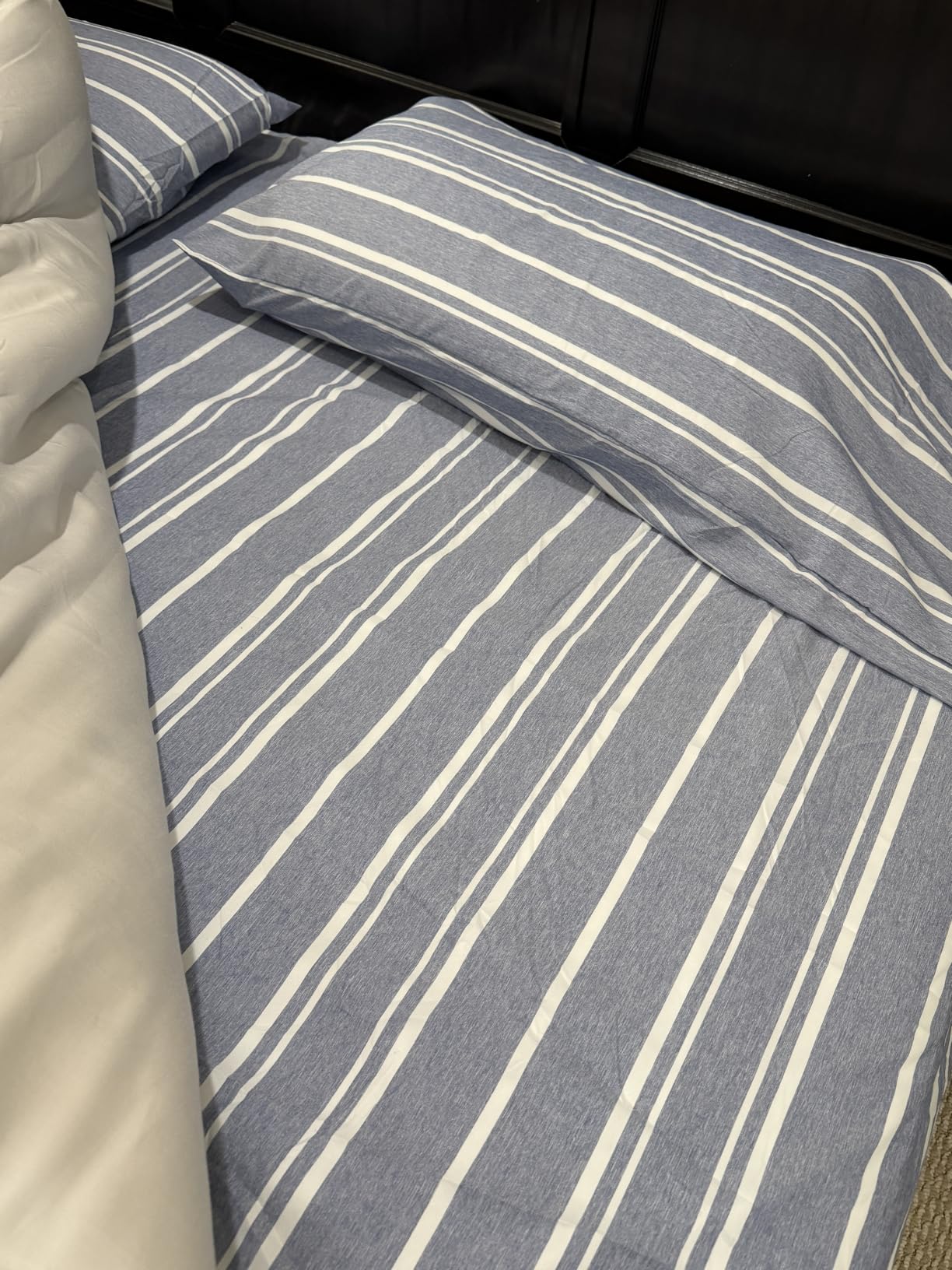Queen 6 Piece Bed Sheet Set - Comfy, Breathable & Cooling Sheets - White customer photo 1