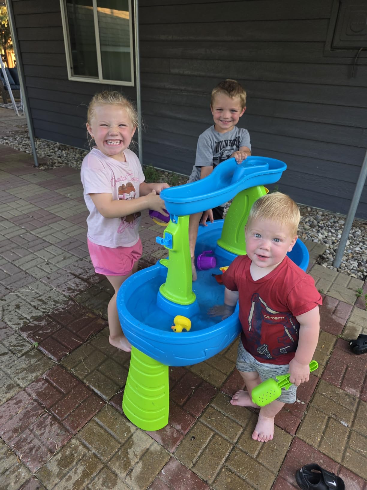 Step2 Rain Showers Splash Pond Toddler Water Table, Outdoor Kids Water Sensory Table, Ages 18+ Months, 13 Piece Water Toy Accessories, Blue & Green customer photo 2