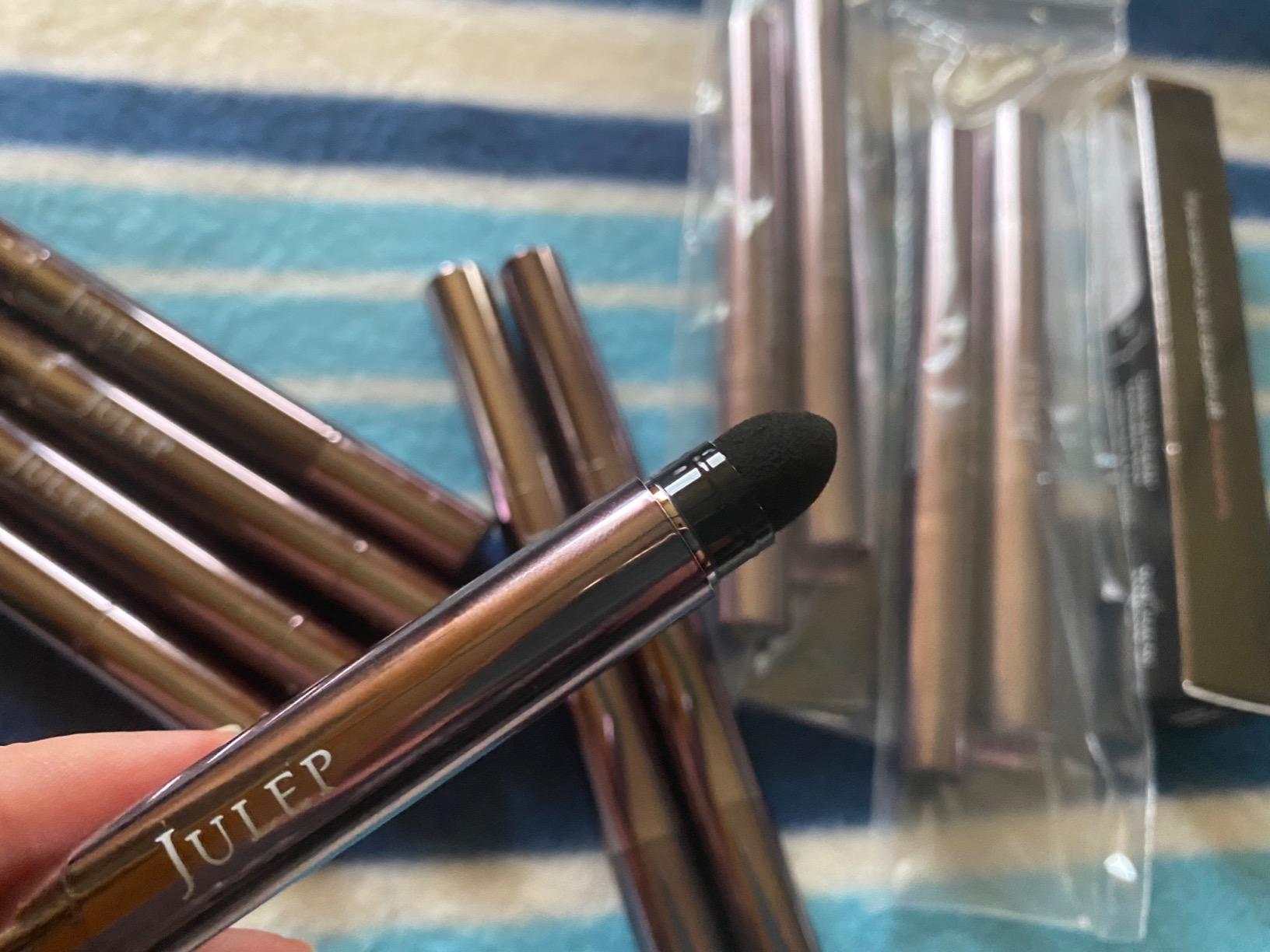 Julep Eyeshadow 101 Crème-to-Powder Eyeshadow Stick, Champagne Shimmer customer photo 1