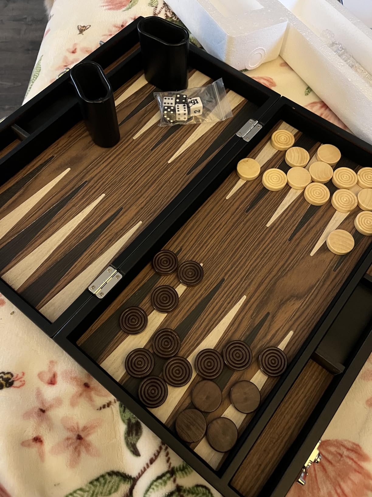 Merchant Ambassador Craftsman Deluxe Backgammon Set customer photo 1