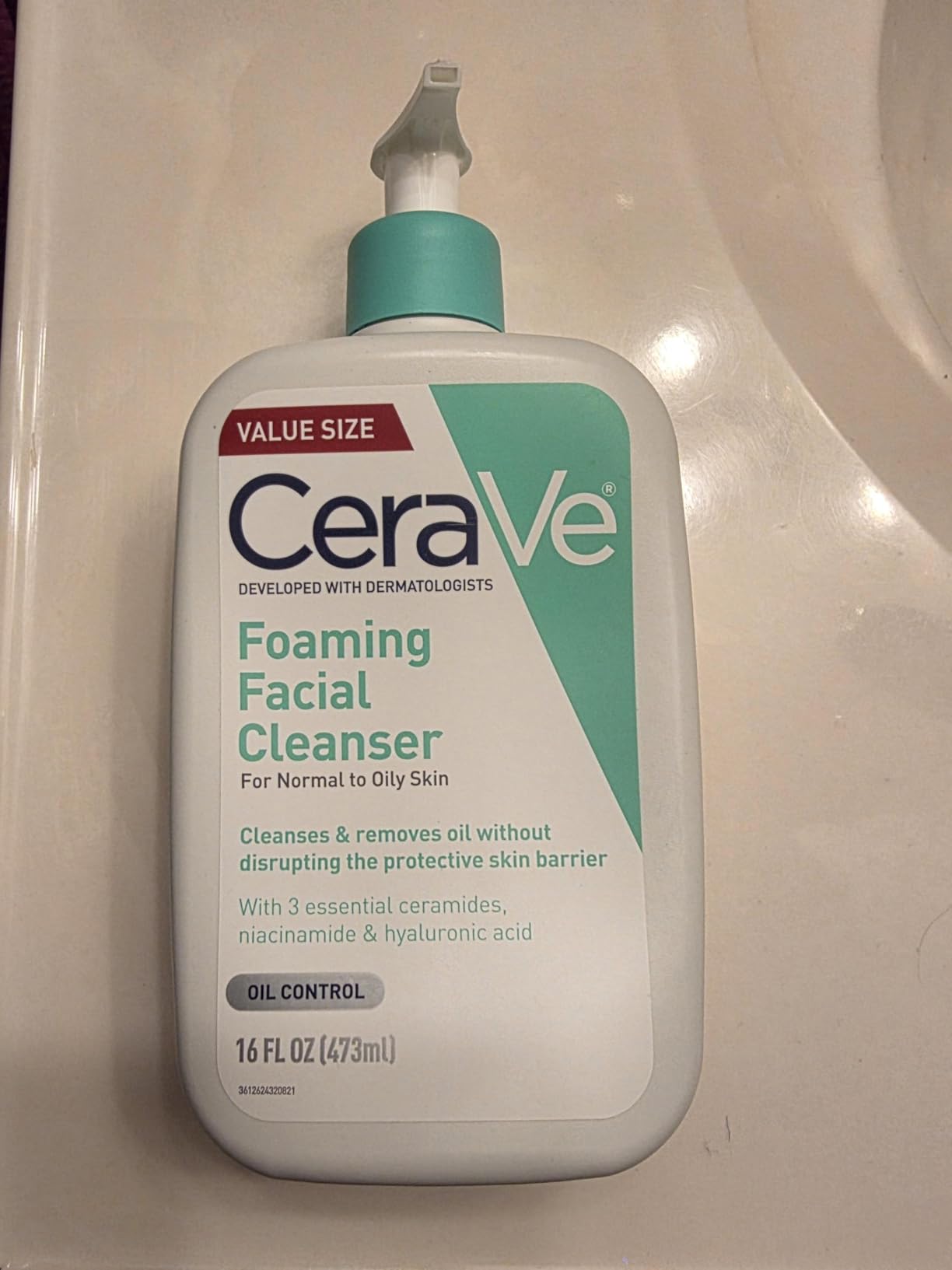 CeraVe Foaming Facial Cleanser, Face Wash for Oily Skin, 16fl oz customer photo 2