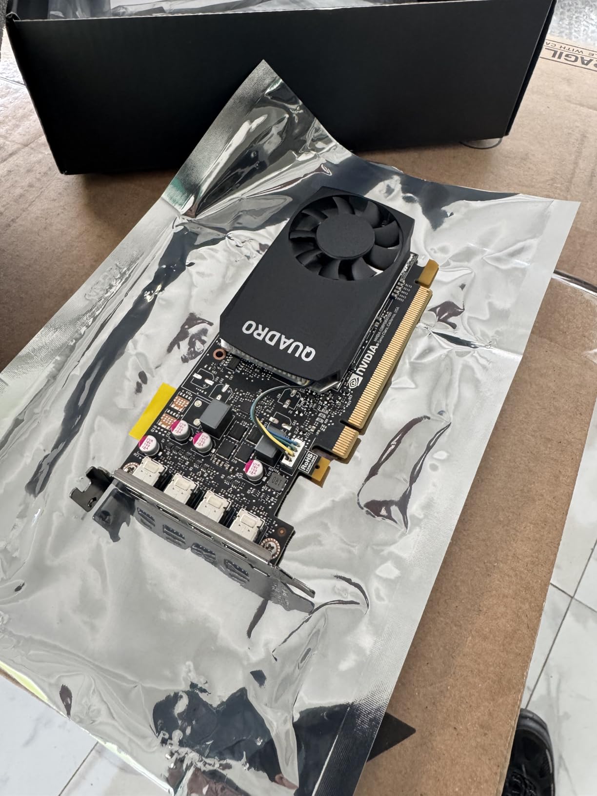 NVIDIA Quadro P1000 Professional 4GB, gddr5, Graphics Board (VCQP1000-PB) customer photo 2
