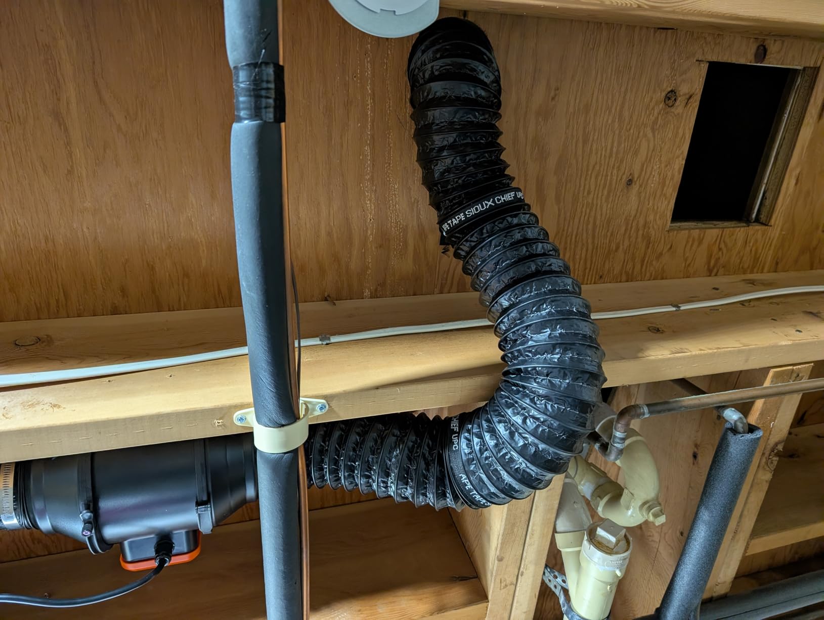 AC Infinity Flexible 6-Inch Aluminum Ducting, 25-Feet Long customer photo 1