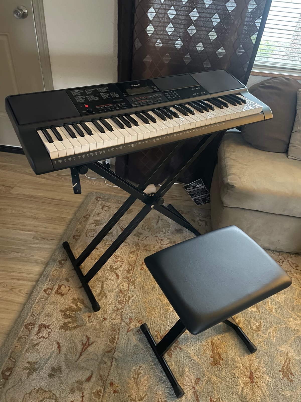 Casio CT-X700 61-Key Portable Keyboard | 600 Tones | AiX Sound Engine customer photo 2