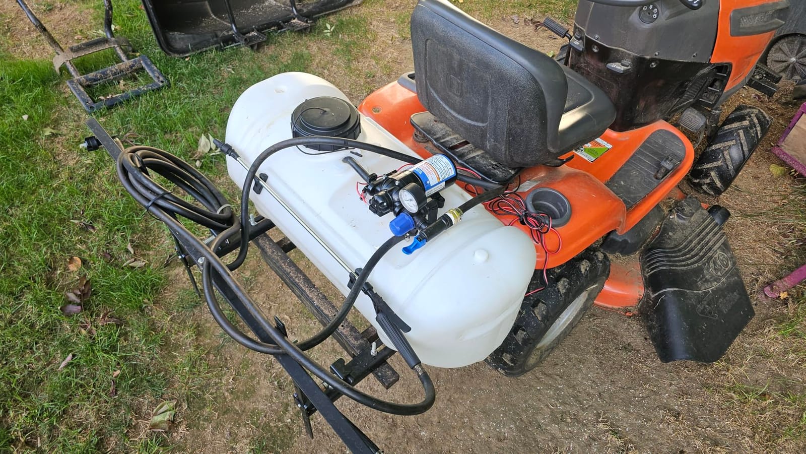 Master Mfg 15-Gallon ATV Broadcast Sprayer - 7ft Swath, 2.2GPM, 70PSI Max customer photo 2