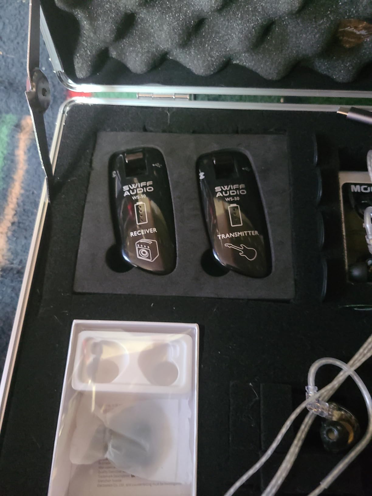 SWIFF Wireless Guitar System Rechargeable Wireless Guitar Transmitter Receiver Support Multi Channels and Long Battery Life for Electric Musical Instruments customer photo 1