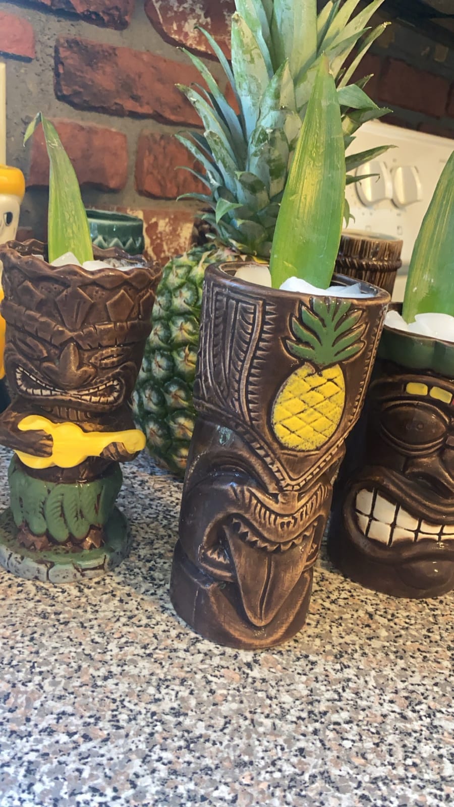 LINALL Tiki Mugs Cocktail Set of 4 - Large Ceramic Hawaiian Party Mugs Drinkware, Cute Exotic Cocktail Glasses, Tiki Bar Professional Hawaiian Party Barware, TKSET0001 customer photo 1