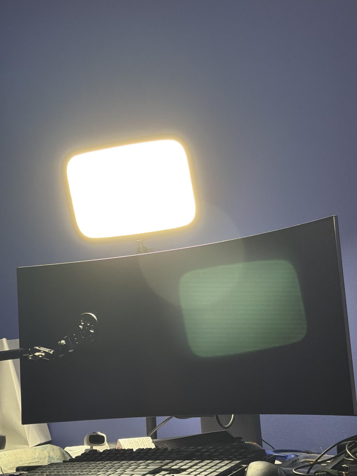Elgato Key Light, Professional 2800 Lumens Studio Light customer photo 2