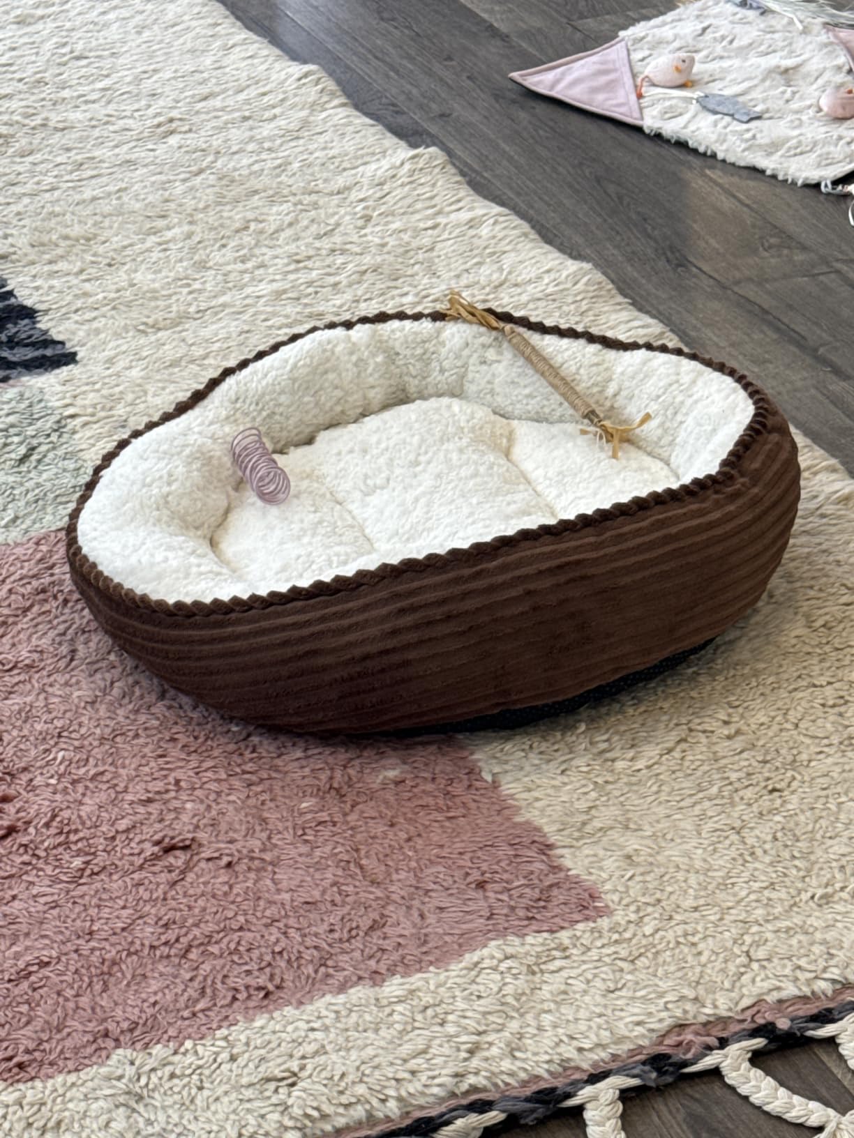 Love's cabin Round Donut Cat and Dog Cushion Bed, 20in Bed for Cats or Small Dogs, Anti-Slip & Water-Resistant Bottom, Super Soft Durable Fabric Pet Beds, Washable Luxury Cat & Dog Bed Gray customer photo 2