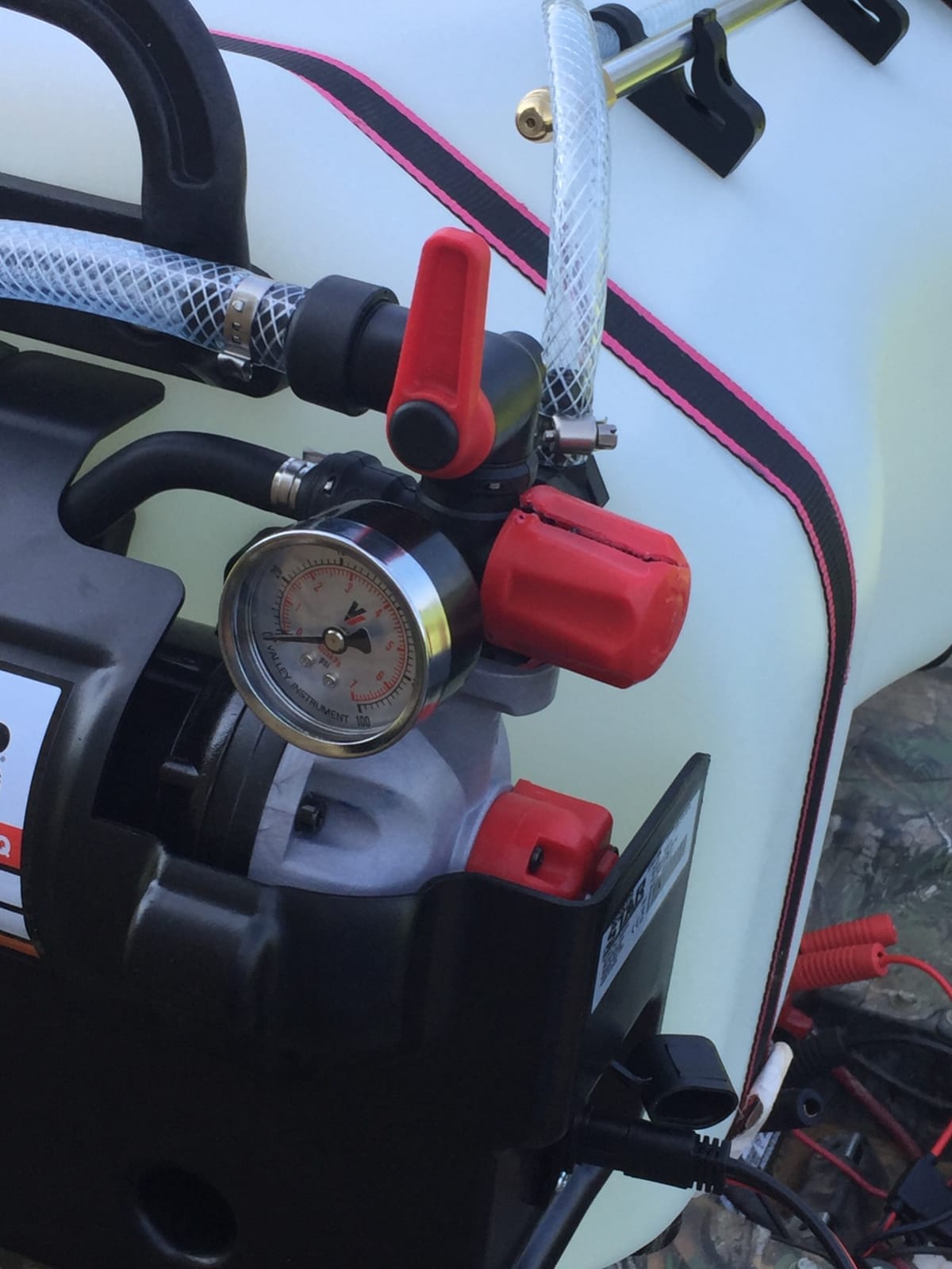 NorthStar 26-Gallon ATV Boomless Sprayer, 5.5 GPM, 12V, 60 PSI customer photo 2