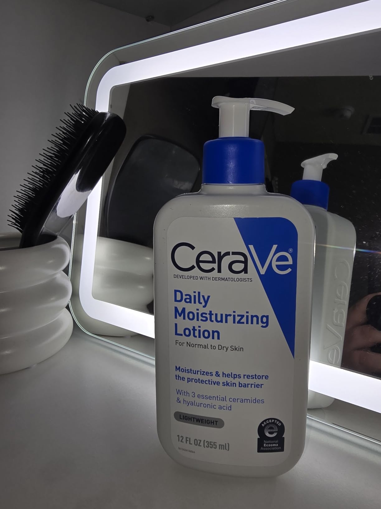 CeraVe Daily Moisturizing Lotion, Face and Body Lotion, Skin care, 19oz customer photo 1