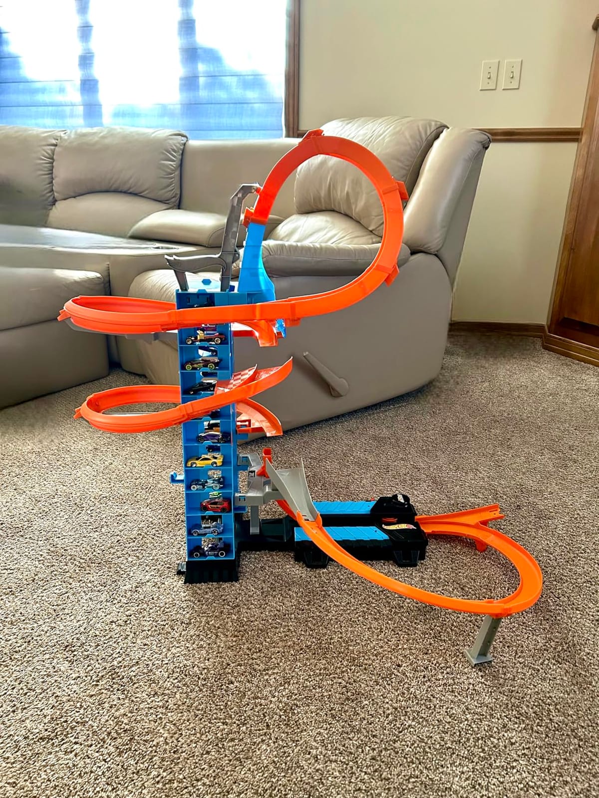 Hot Wheels Sky Crash Tower Track Set & 1:64 Scale Toy Car customer photo 2