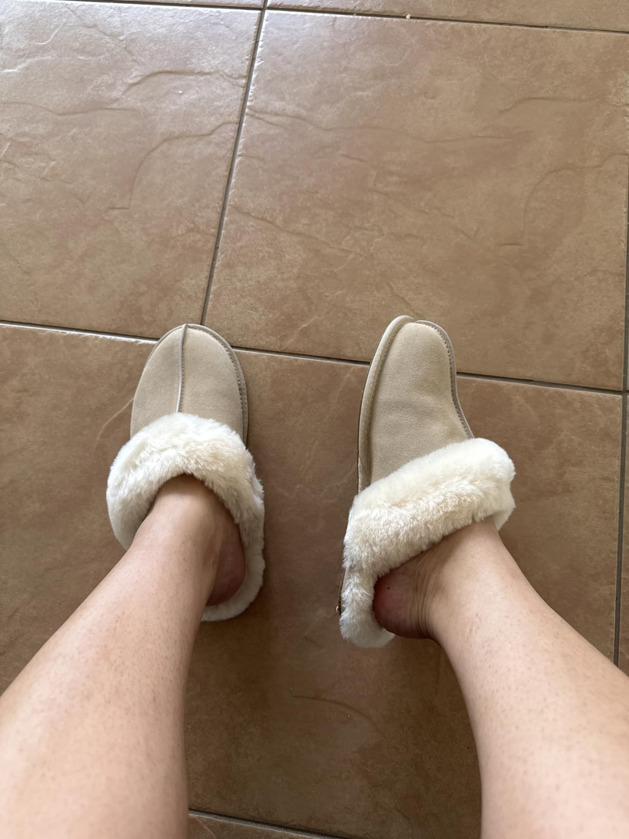 UGG Women's Scuffette II Slipper customer photo 1