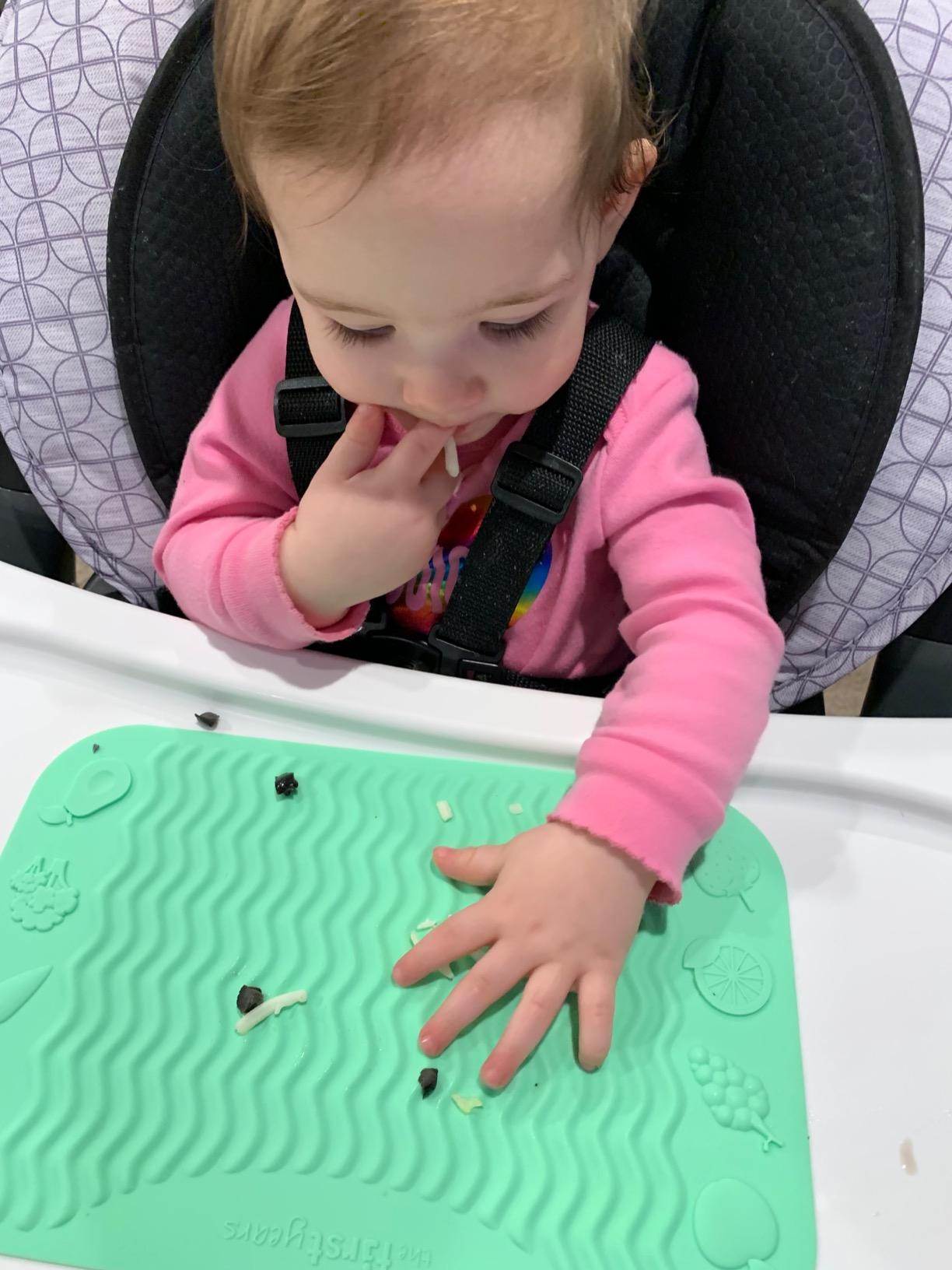 The First Years SenseAbles Finger Foods Placemat – Silicone Feeding Mat for Baby High Chairs or Table - Dishwasher Safe – Blue customer photo 2