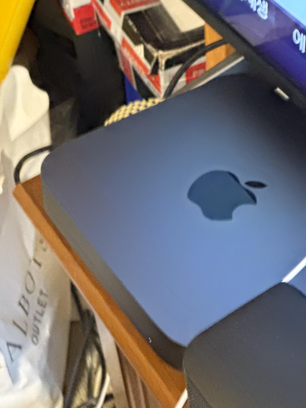 Apple Late 2018 Mac Mini with 3.0GHz Intel Core i5 (8GB RAM, 256GB SSD) Space Gray (Renewed) customer photo 2