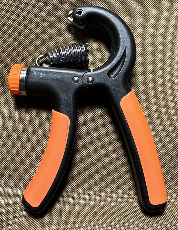 NIYIKOW Grip Strength Trainer, Hand Grip Strengthener, Grip Strengthener, Adjustable Resistance, Forearm Strengthener, Perfect for Musicians Athletes customer photo 2