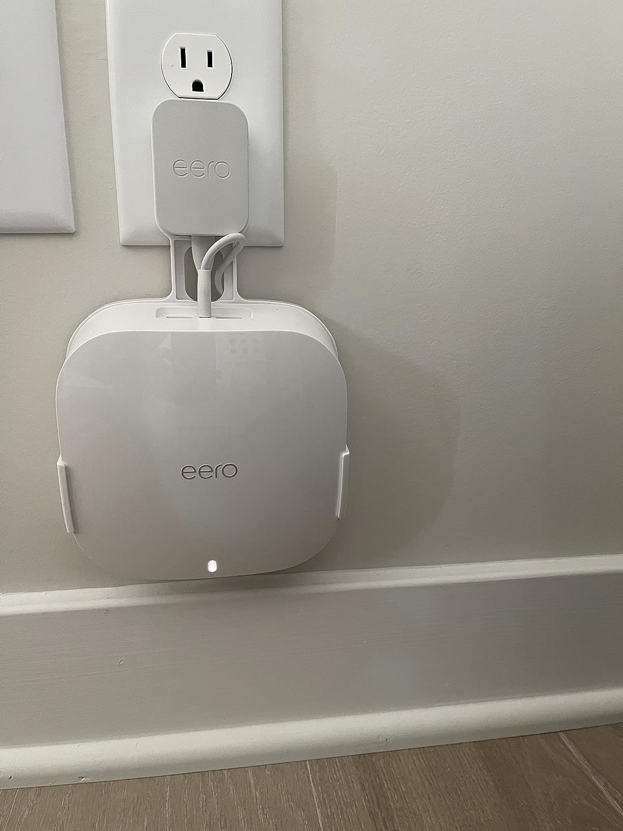 Like-New Amazon eero Pro 6 tri-band mesh Wi-Fi 6 router with built-in Zigbee smart home hub customer photo 2