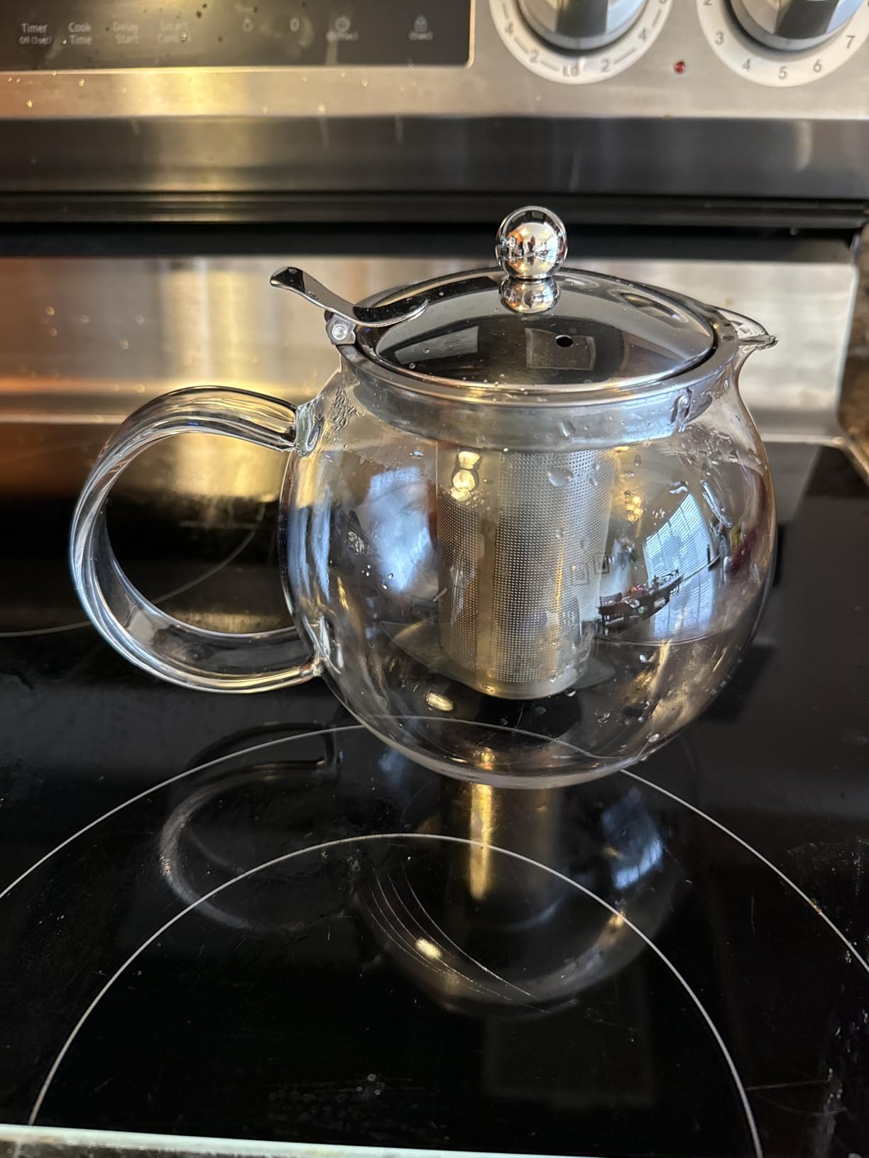 Teabloom All-in-One Glass Teapot and Tea Kettle – Heatproof Borosilicate Glass Tea Maker with Removable Stainless Steel Loose Tea Infuser – Classica Stovetop Tea Pot (40 oz / 1200 ml) customer photo 2