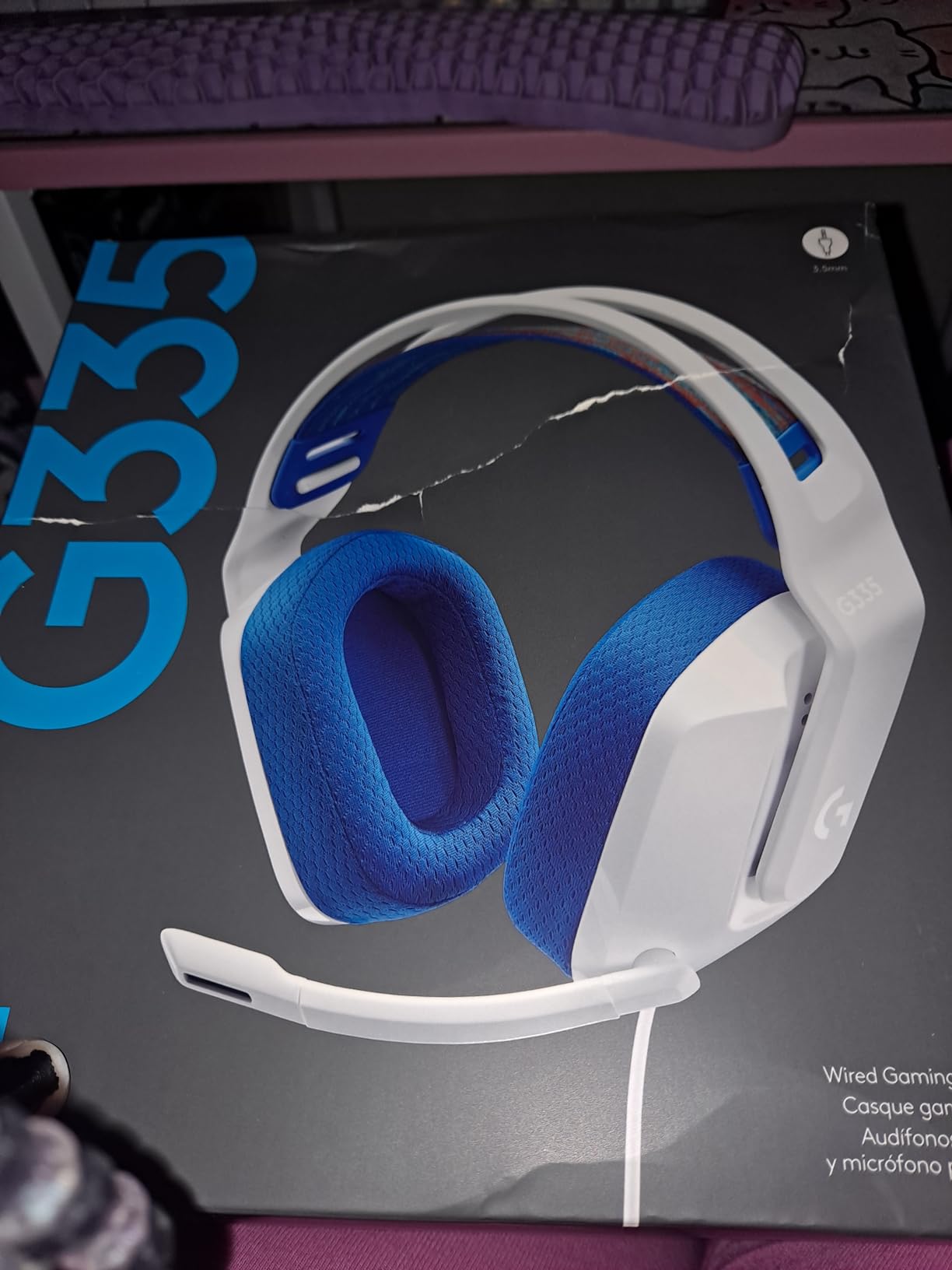 Logitech G335 Wired Gaming Headset with Flip to Mute Microphone - White customer photo 1