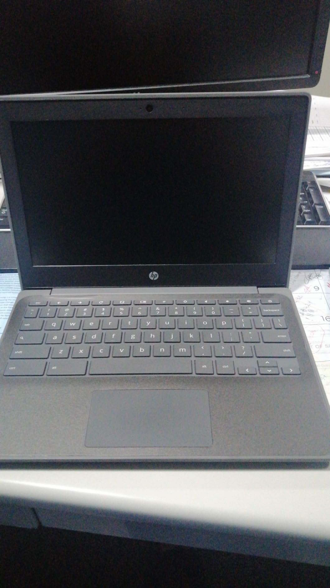 HP Chromebook 11A G8 Education Edition AMD A4-9120C 4GB DDR4-1866 SDRAM, 32GB eMMC 11.6-inch WLED HD Webcam Chrome OS (Renewed) customer photo 2