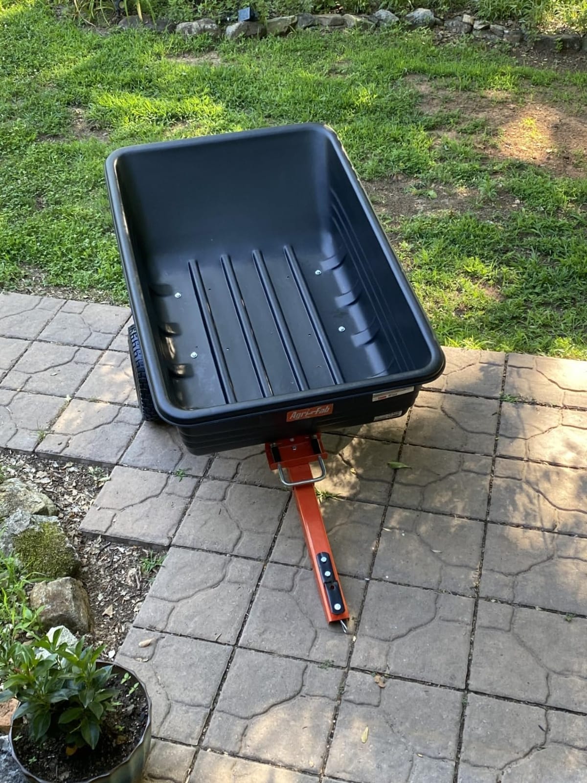 Agri-Fab Tow Behind Poly Dump Swivel Cart for Lawn Tractors and Mowers, 700 lb Capacity, 12 Cu Ft Utility Trailer customer photo 1