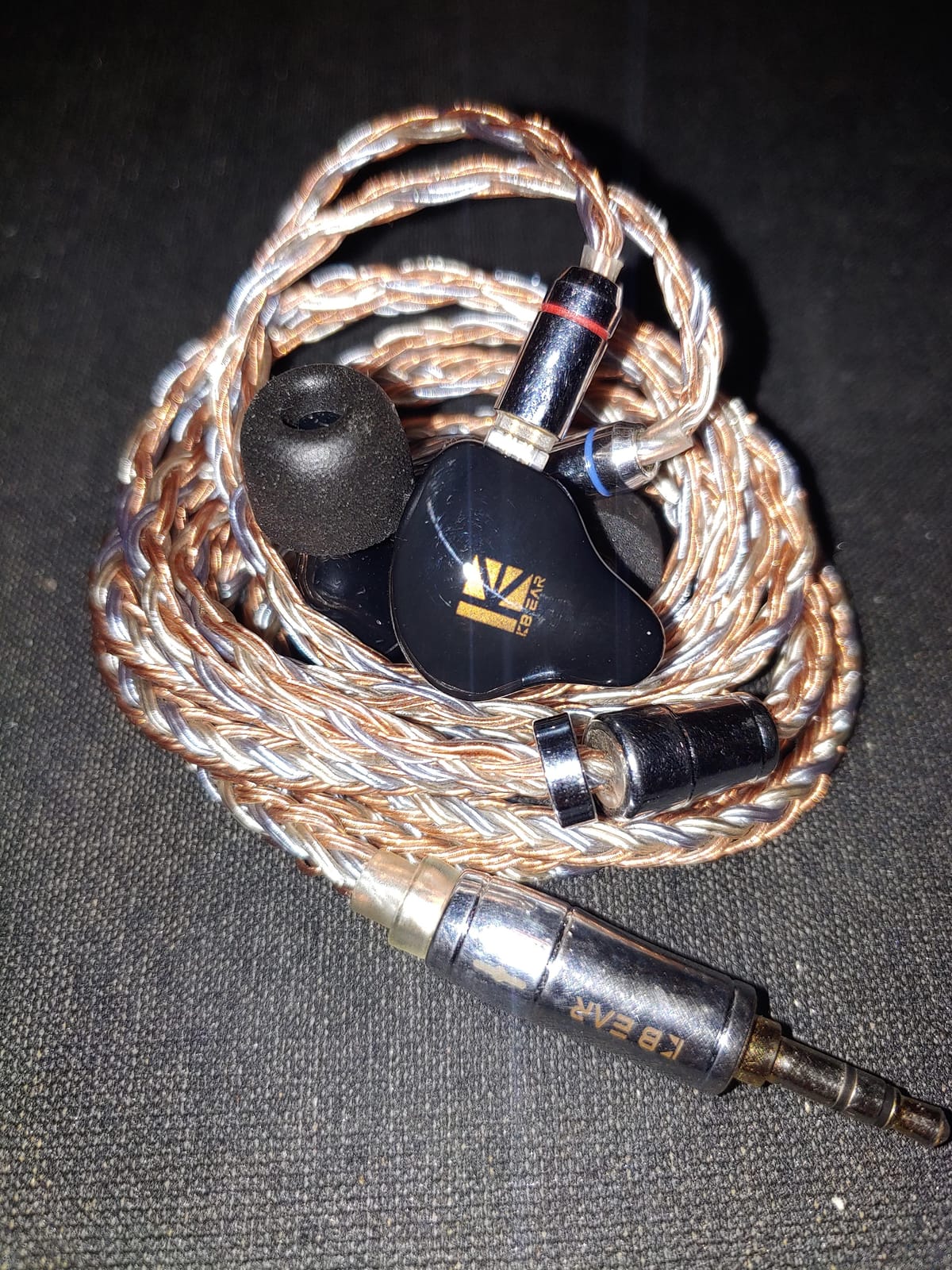 KBEAR KS1 Earphones in Ear Monitor Super Bass Wired Earbuds, Crystal Clear Sound IEM Headphones, High Resolution Noise Canceling Ear Monitors Headphone for Singers Musician Audifonos Auriculares customer photo 1
