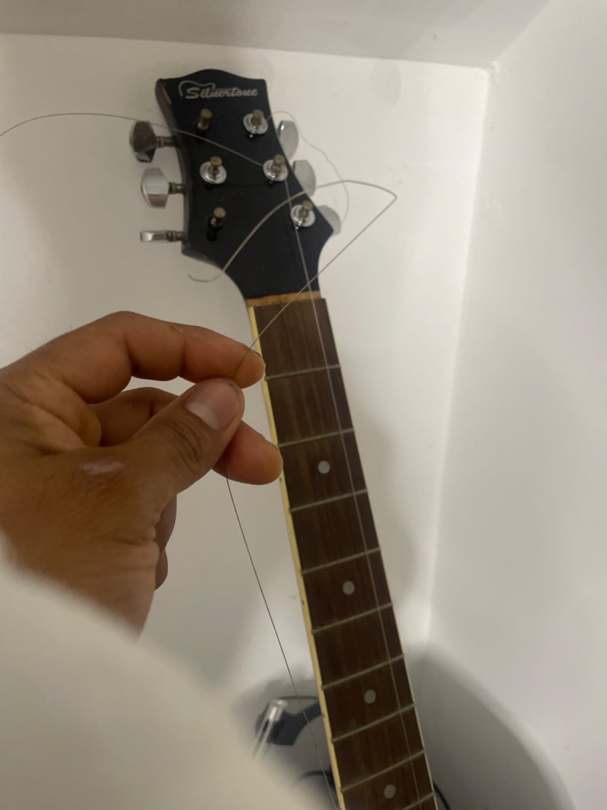HAVENDI® Acoustic Guitar Strings Phosphor Bronze Coating I Premium Brilliant Sound Quality I Includes 3 Picks customer photo 1