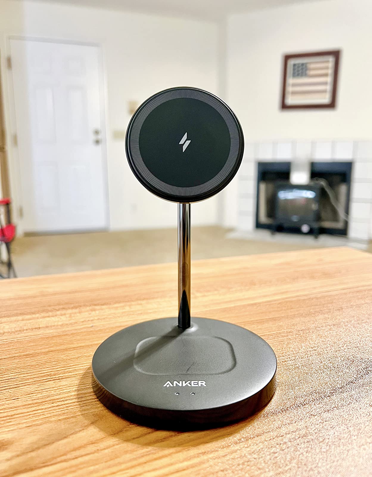 Anker PowerWave 2-in-1 MagSafe Compatible Wireless Charging Stand customer photo 2