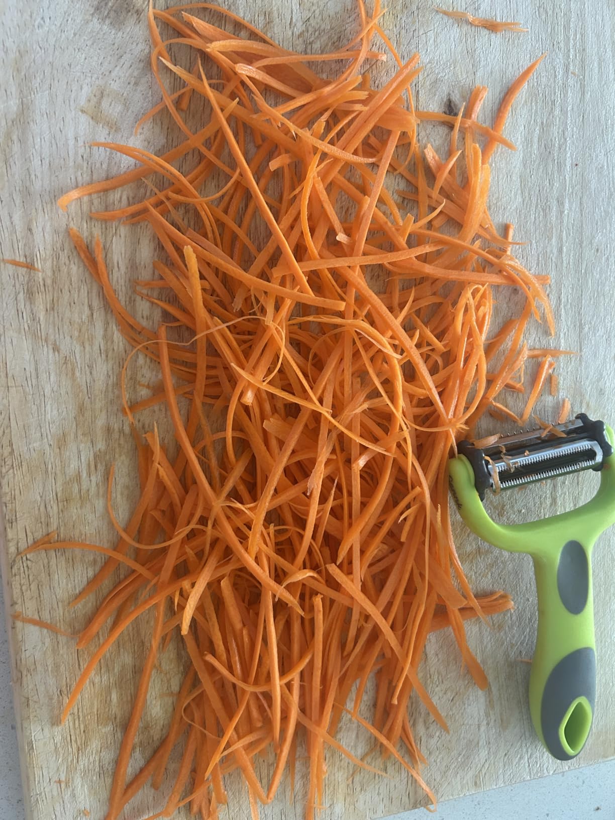 GANNK Potato Apple Vegetable Peelers for Kitchen, I and Y Peelers for Fruit Veggie Potatoes Carrot Cucumber, 3 in 1 Blade Spin Design With Julienne Multifunctional customer photo 1