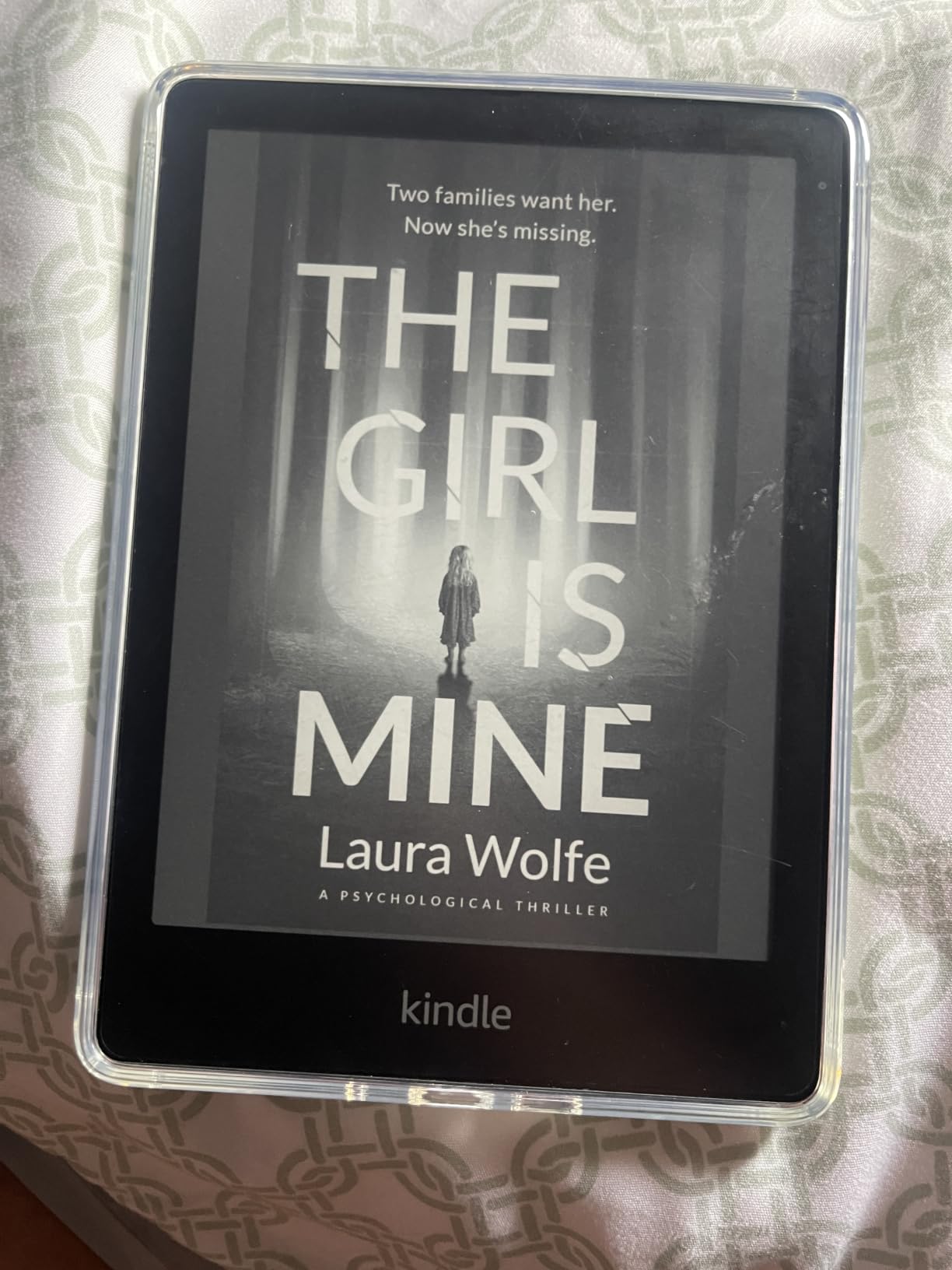 Made for Amazon, Clear Case in Raspberry with Screen Protector for Kindle Paperwhite & Kindle Paperwhite Signature Edition. customer photo 2