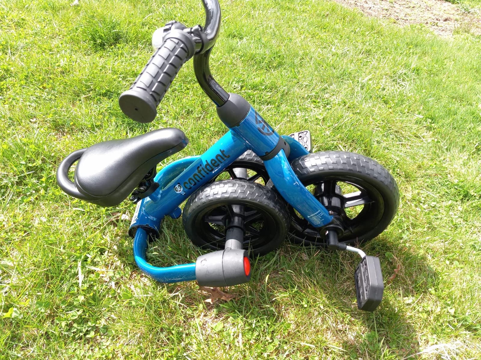 XPIY Tricycle for Toddlers 2-5 Years, 3 in 1 Folding Bike with Pedal & Seat customer photo 2