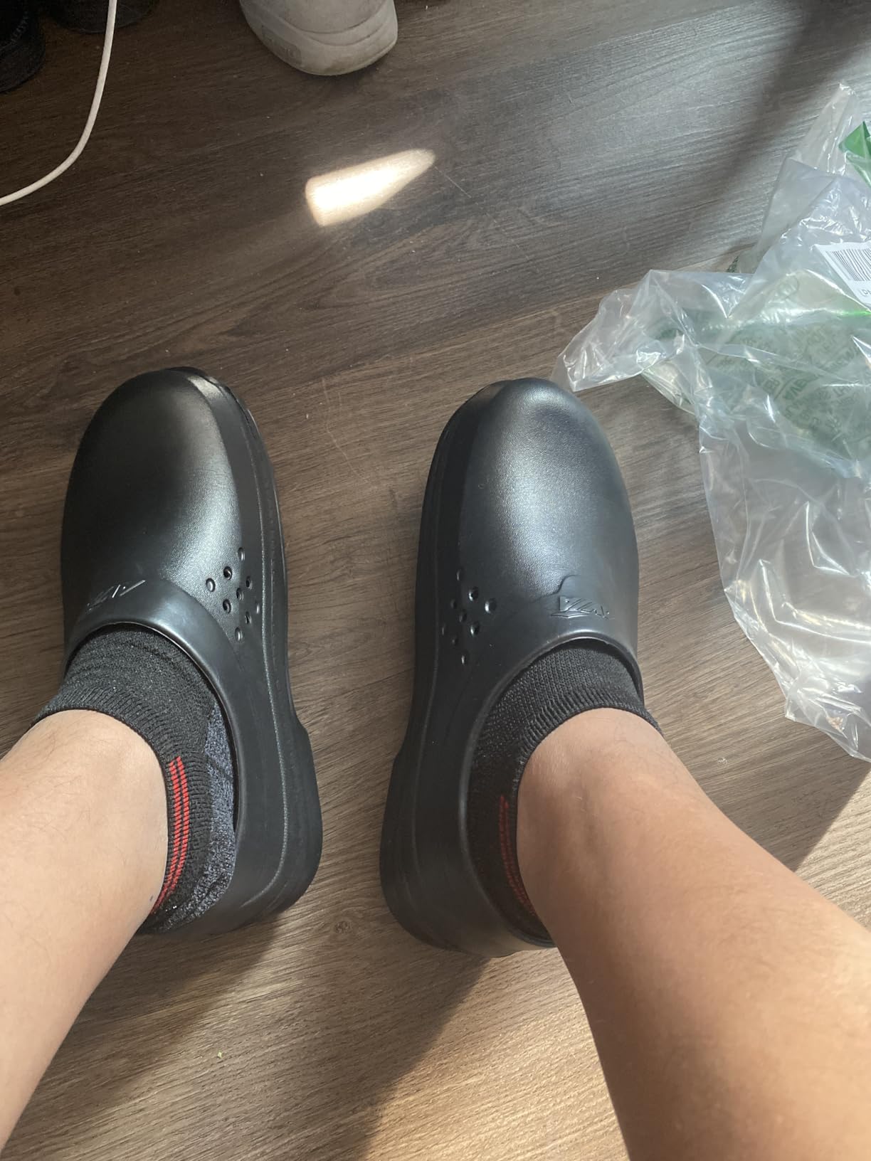 Avia Flame Men's Clogs, Slip Resistant Shoes for Men Food Service, Non Slip Restaurant and Chef Shoes Men Slip Resistant for Kitchen Work or Nursing, Black, Oil and Water Resistant customer photo 2