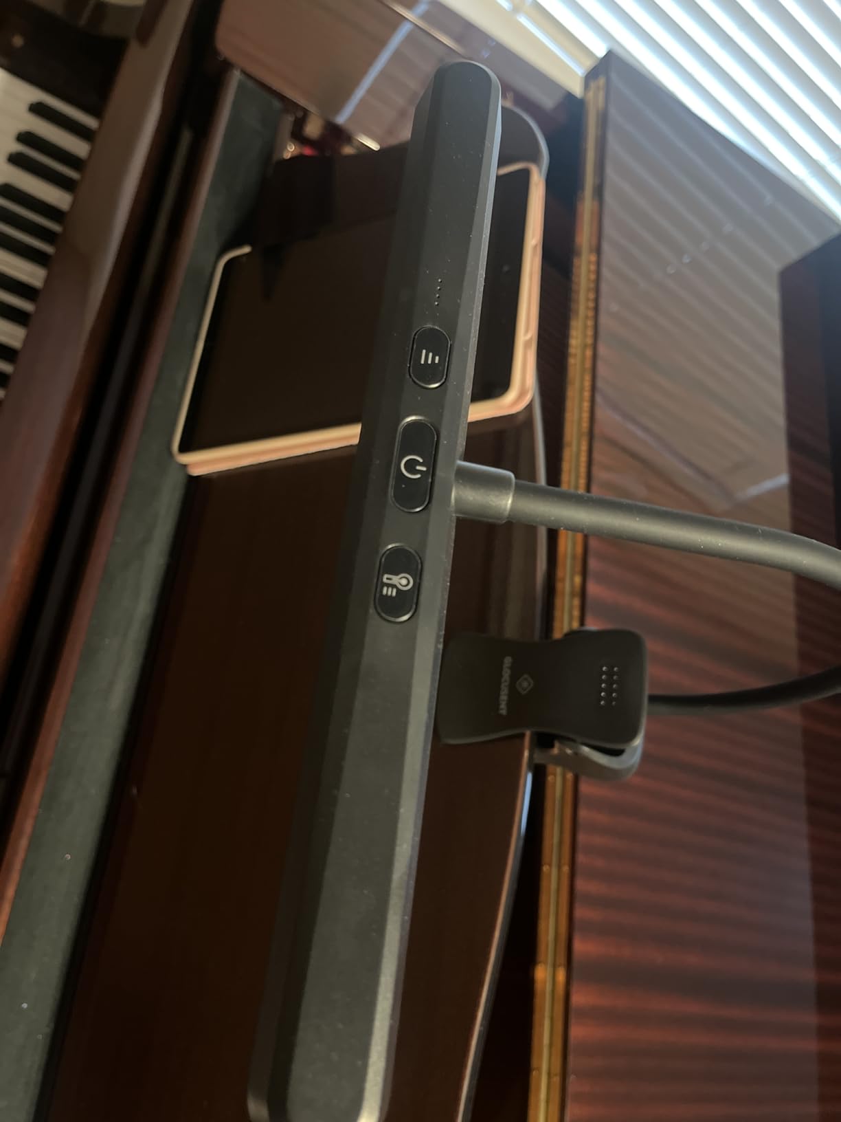Glocusent Rechargeable Music Stand Light, 11.2” Wide Piano Light customer photo 1