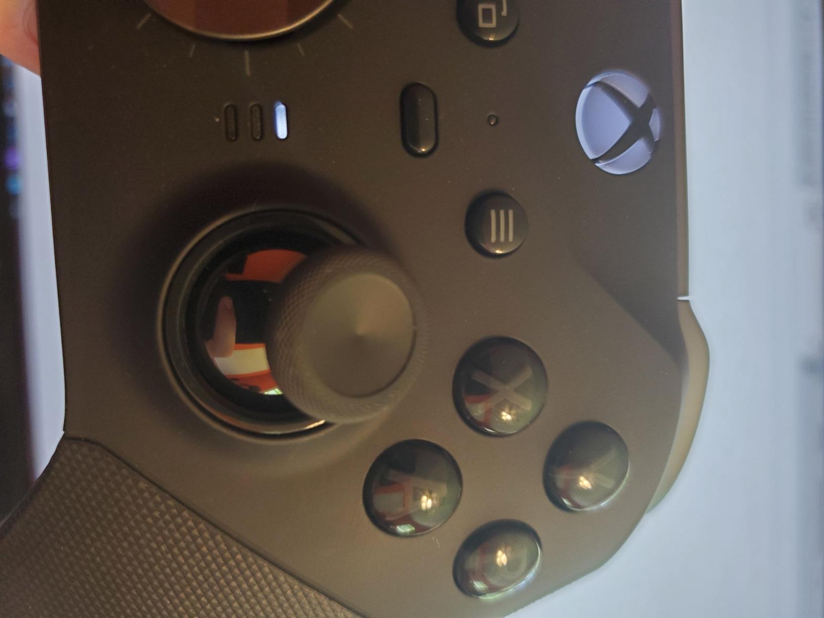 Xbox Wireless Gaming Controller | Elite Series 2 Core | White | Console, PC, and Android | Adjustable Thumbsticks | Trigger Locks customer photo 1