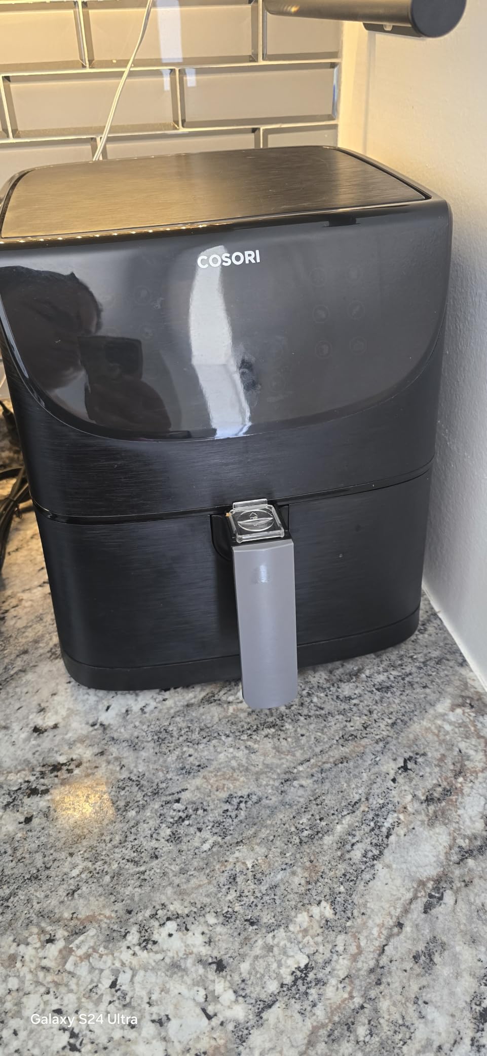 COSORI Pro Gen 2 Air Fryer 5.8QT, Upgraded Version with Stable Performance & Sleek New Look, 13 One Touch Functions, 100 Paper & 1100 Online Recipes, Dishwasher-Safe Detachable Square Basket, Black customer photo 2