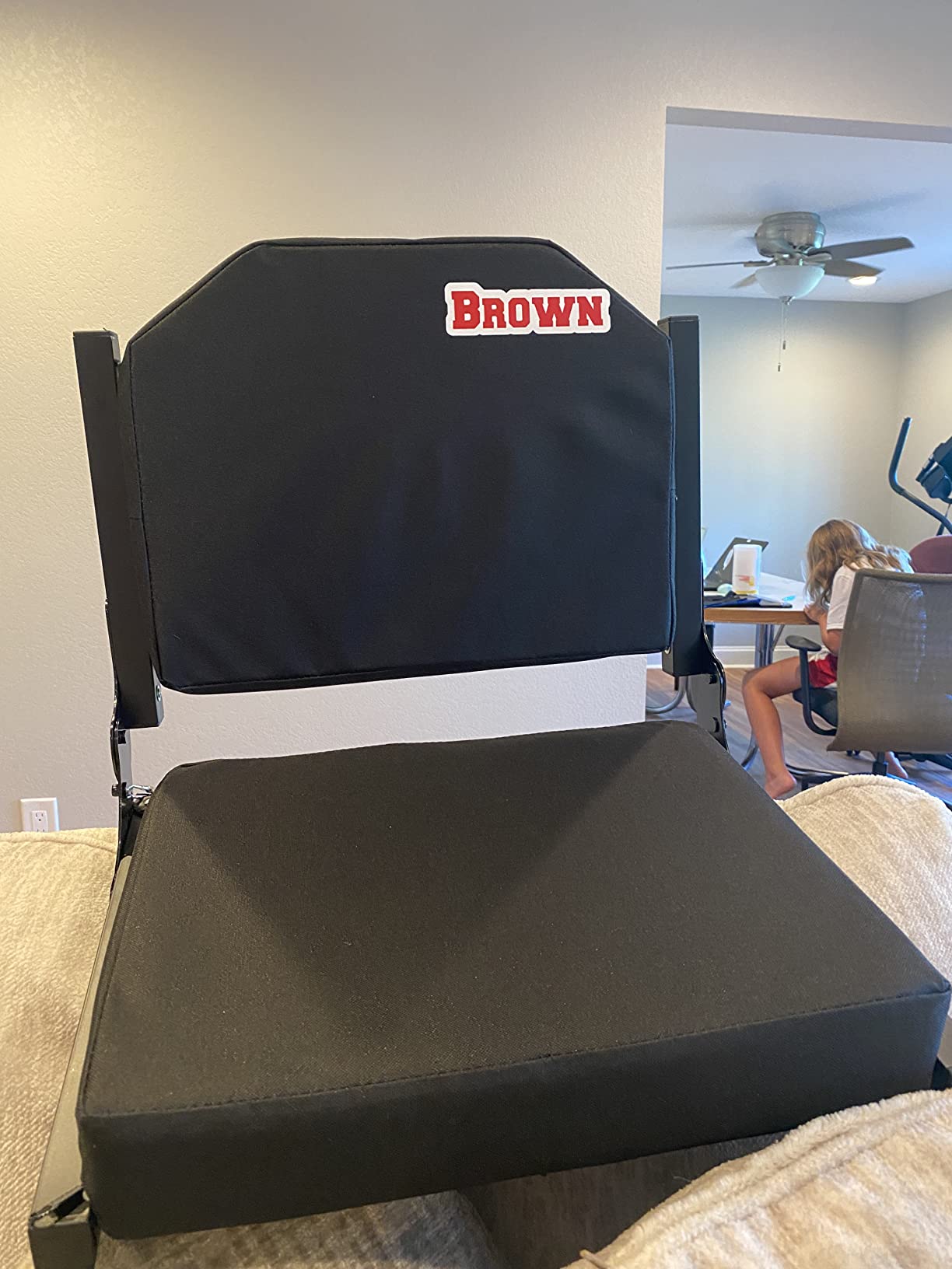 Jauntis Stadium Seats for Bleachers, Bleacher Seats with Ultra Padded Comfy Foam Backs and Cushion, Wide Portable Stadium Chairs with Back Support and Shoulder Strap customer photo 1