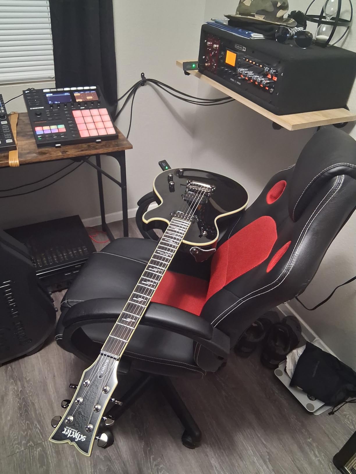 LEKATO Wireless Guitar System with Charging Case, Rechargeable 2.4GHz Wireless Transmitter Receiver Guitar Wireless System 4 Channels with Dual Plugs 3.5mm/6.35mm,(WS-100) customer photo 1