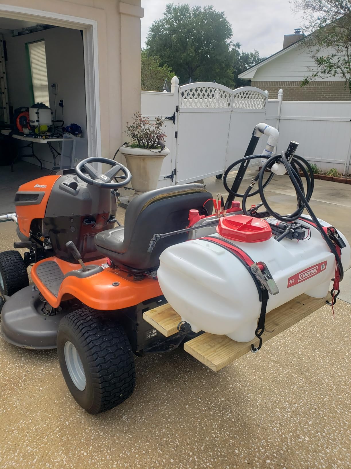 CHAPIN 97154 15-Gallon ATV/UTV Sprayer with 12V Pump & 15-Ft Hose customer photo 1